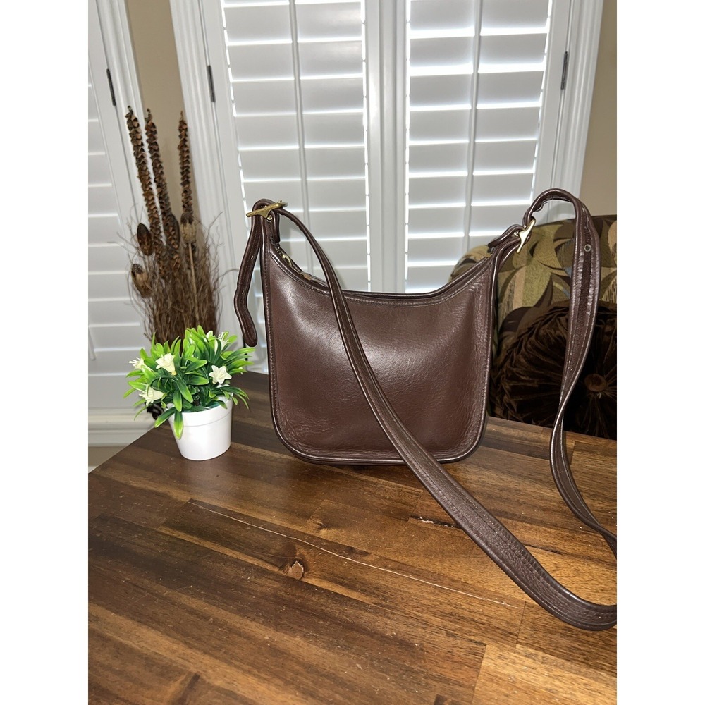 Vintage Coach 9950 Janice Legacy Shoulder Bag Brown Leather‎